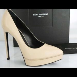 YSL Yves Saint Laurent Janis Pump